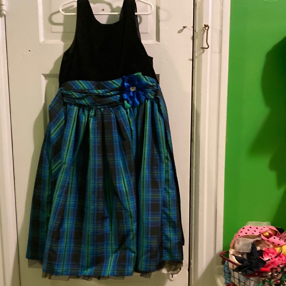 Girls formal, holiday dress. Size 14, Bloome de jeune fille.